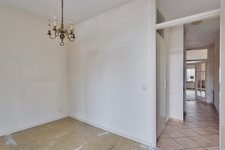 Foto 11 van Burgemeester van der Klokkenlaan 25