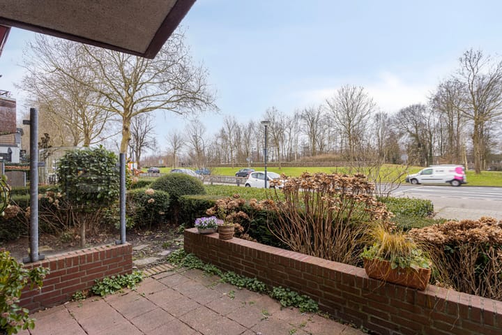 Foto 27 van Burgemeester van der Klokkenlaan 25