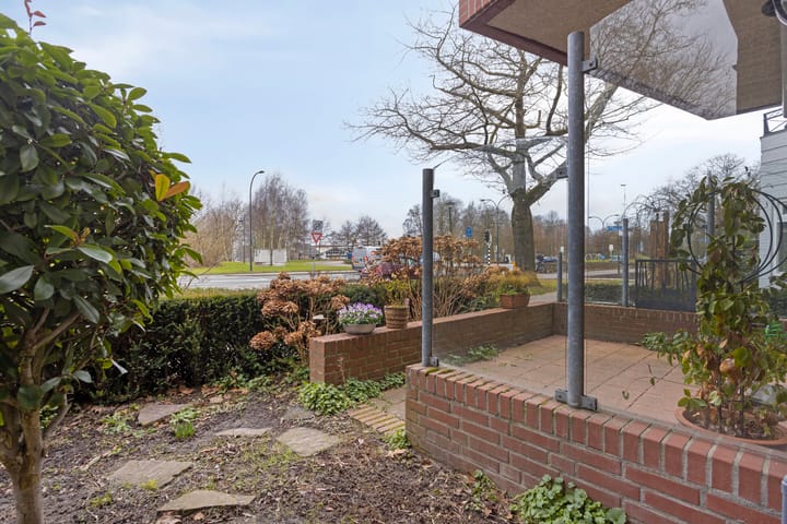 Foto 28 van Burgemeester van der Klokkenlaan 25