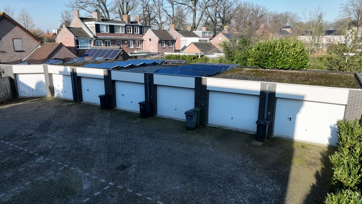 Foto 33 van Burgemeester van der Klokkenlaan 25