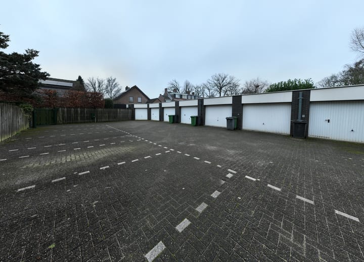 Foto 37 van Burgemeester van der Klokkenlaan 25