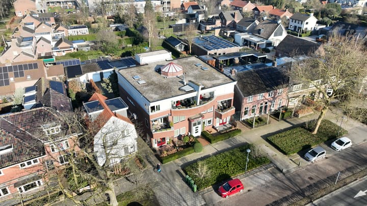 Foto 38 van Burgemeester van der Klokkenlaan 25