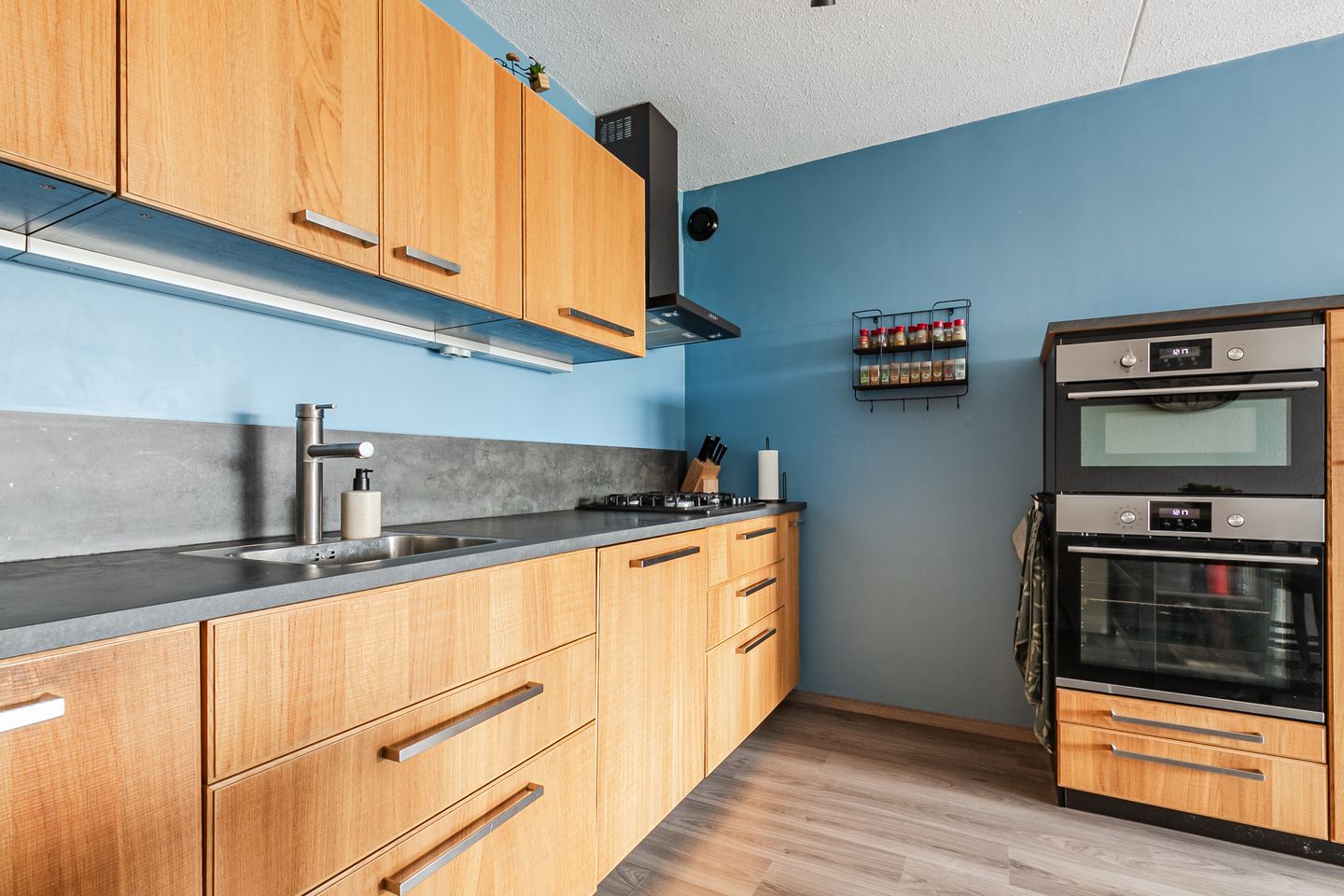 Foto 19 van Witte de Withlaan 33