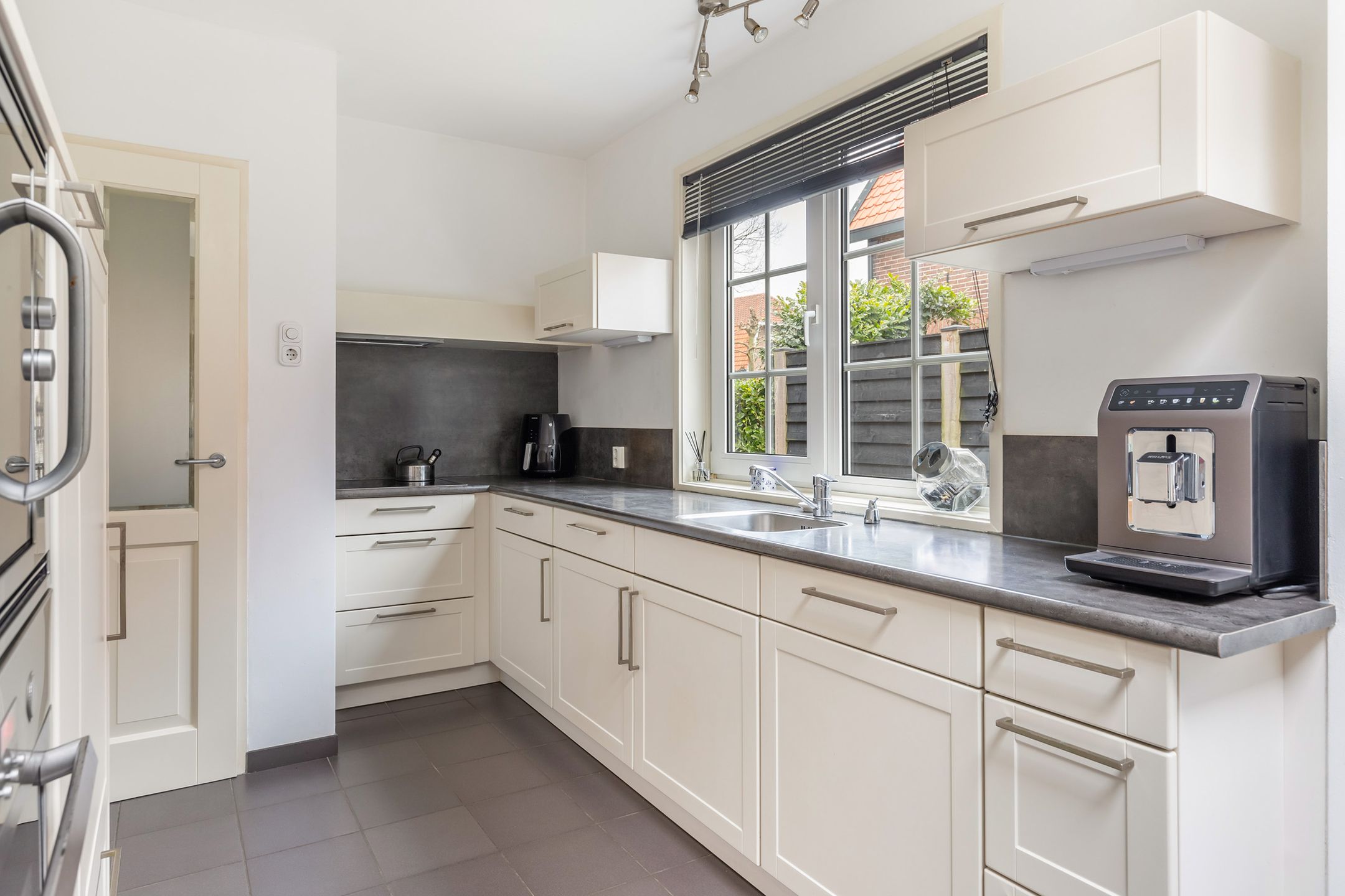 Foto 15 van Dorresteinweg 11