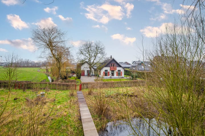 Foto 13 van Heilige Huisjes 42