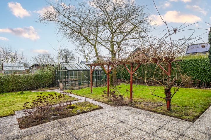 Foto 46 van Heilige Huisjes 42