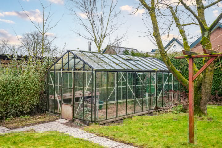 Foto 47 van Heilige Huisjes 42