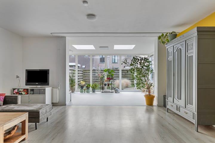 Foto 3 van IJzerwerker 17