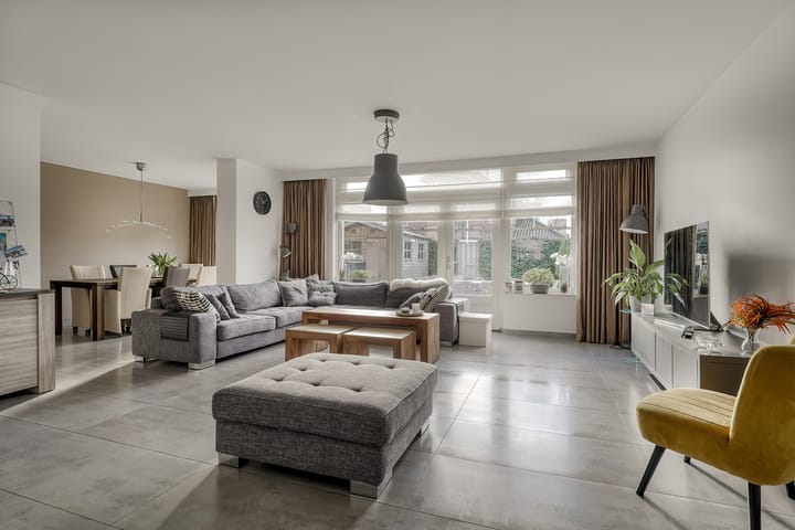 Photo 2 of Grevelingstraat 42