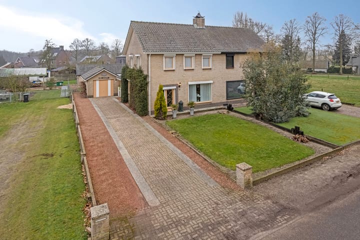 Foto 1 van Aalstvoortsestraat 8