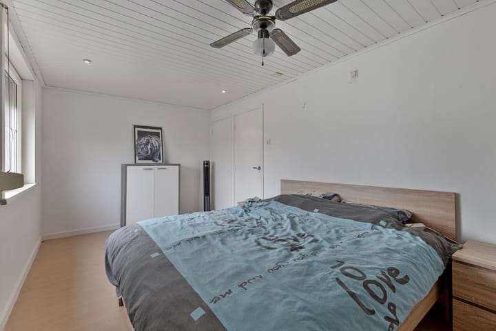 Foto 24 van Prins Bernhardstraat 9