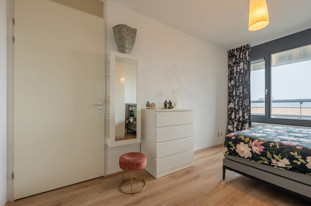 Foto 23 van Derkinderenstraat 198