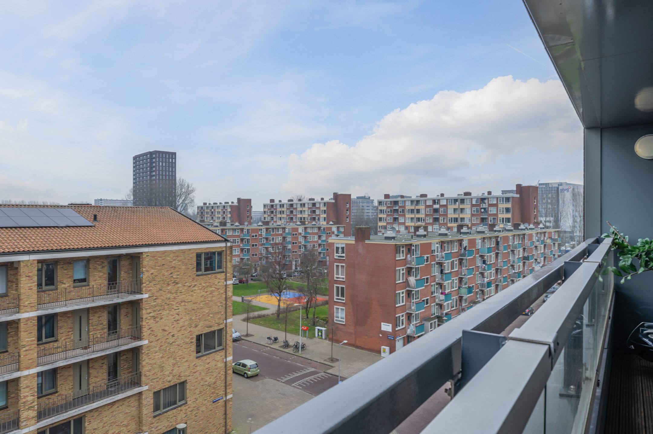 Foto 30 van Derkinderenstraat 198