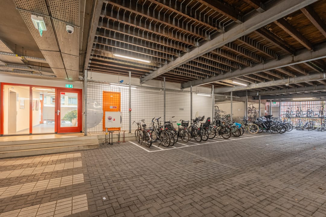 Foto 32 van Derkinderenstraat 198