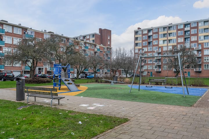 Foto 35 van Derkinderenstraat 198