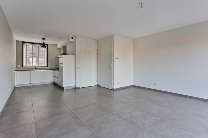 Foto 4 van Raadhuisplein 66