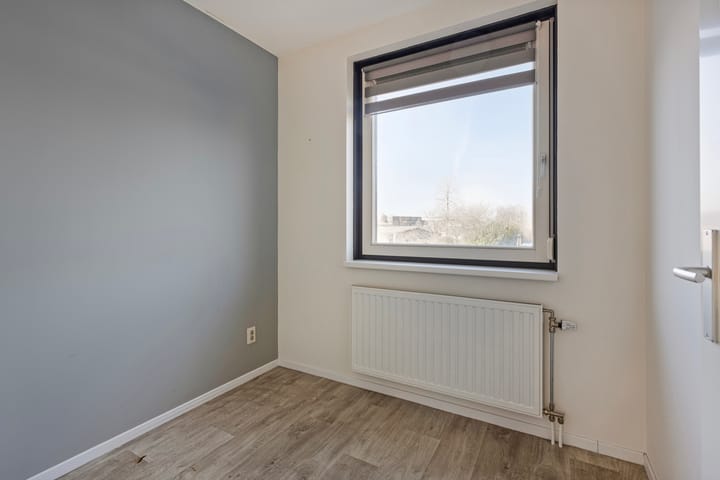 Foto 12 van Raadhuisplein 66