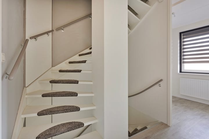 Foto 16 van Raadhuisplein 66