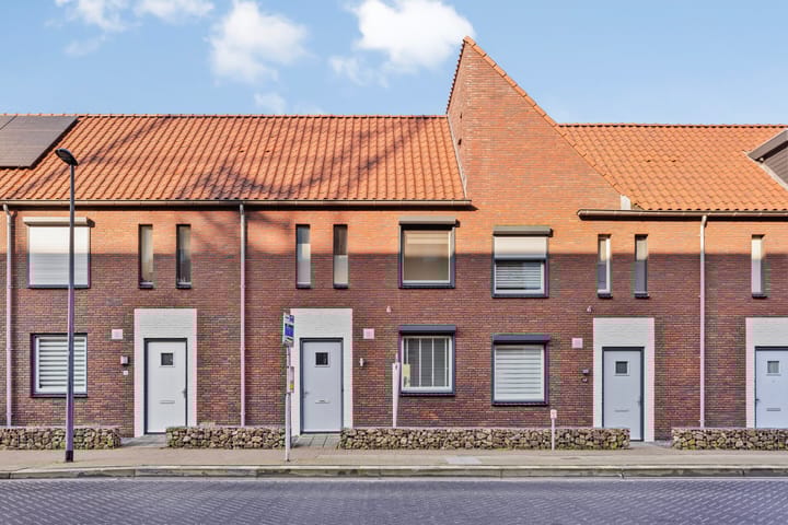 Foto 24 van Raadhuisplein 66