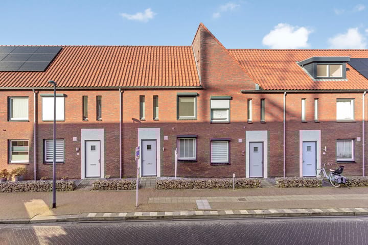 Foto 25 van Raadhuisplein 66