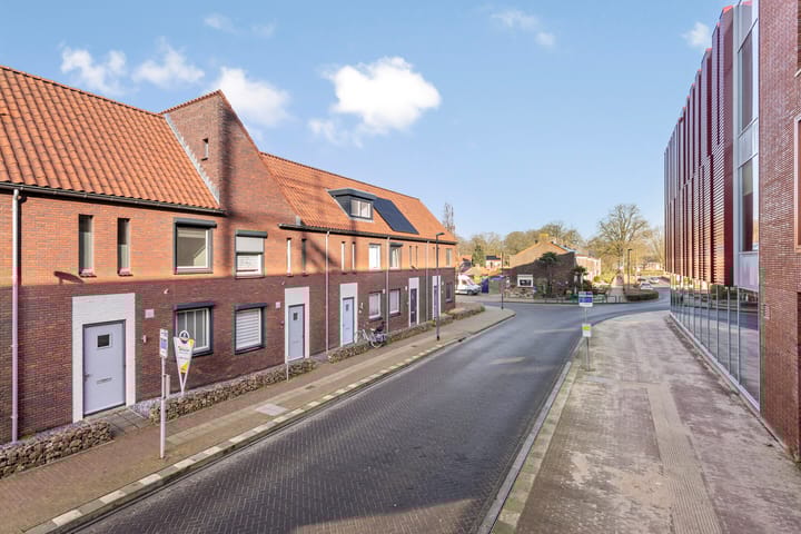 Foto 26 van Raadhuisplein 66