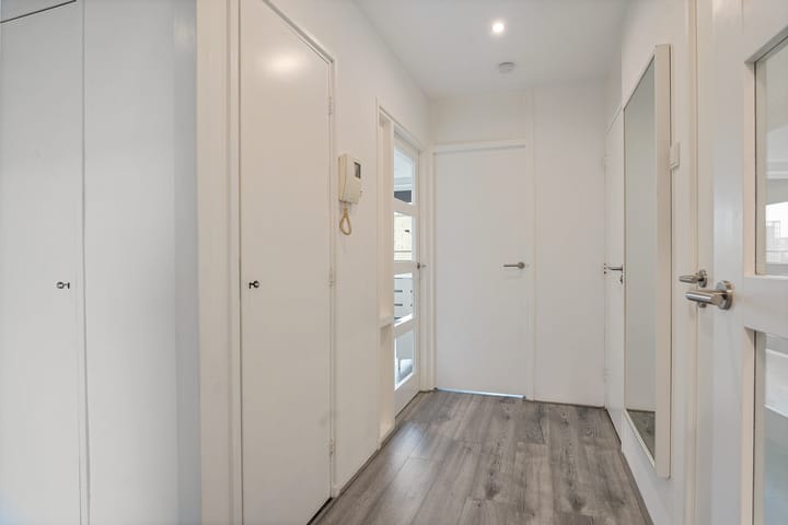 Foto 14 van van Baerlestraat 27