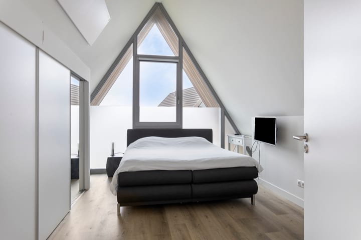 Foto 19 van Macharenseweg 27