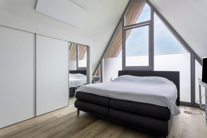 Foto 20 van Macharenseweg 27