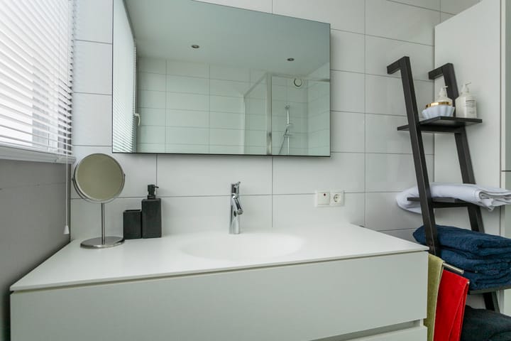 Foto 22 van Macharenseweg 27