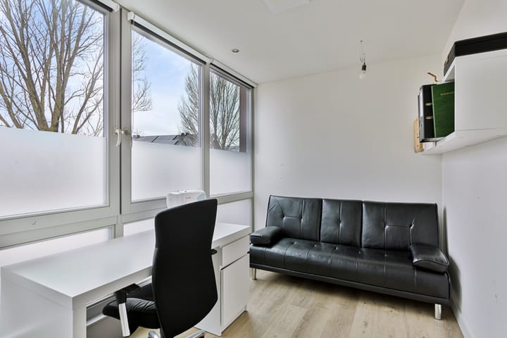 Foto 25 van Macharenseweg 27