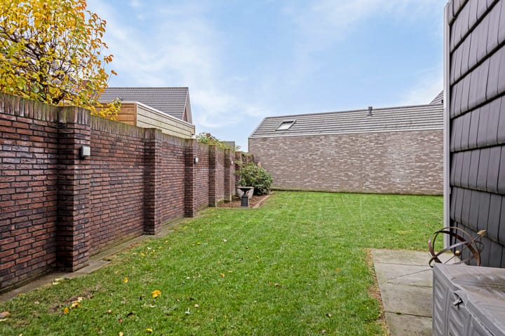 Foto 31 van Macharenseweg 27