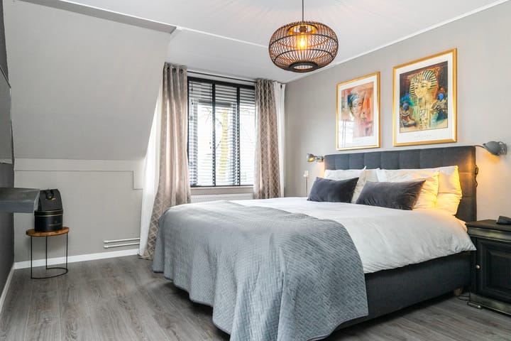 Foto 20 van Bijenkorf 53