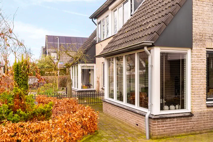 Foto 32 van Bijenkorf 53