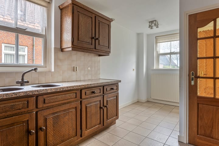 Photo 12 of Demer 11