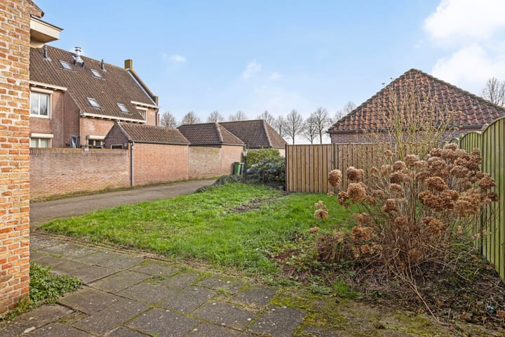 Photo 25 of Demer 11