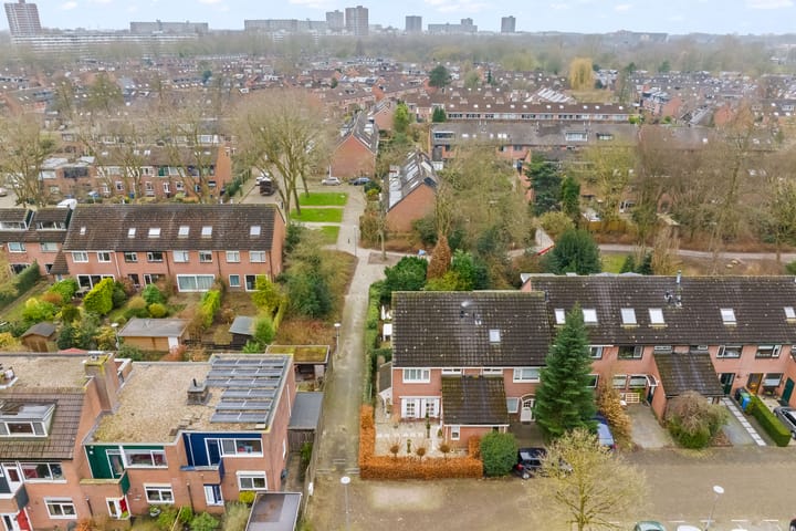 Foto 32 van Elsbes 30