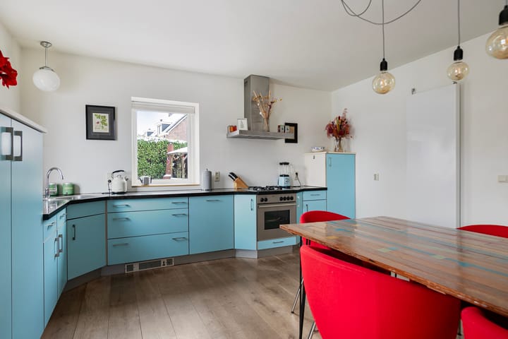 Foto 10 van Lheeweg 21