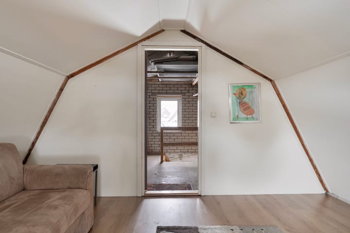 Foto 35 van Lheeweg 21