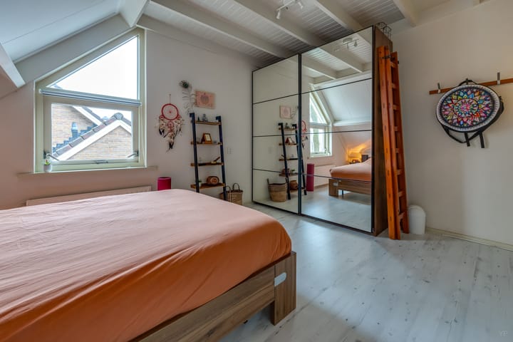 Foto 28 van Julianalaan 32