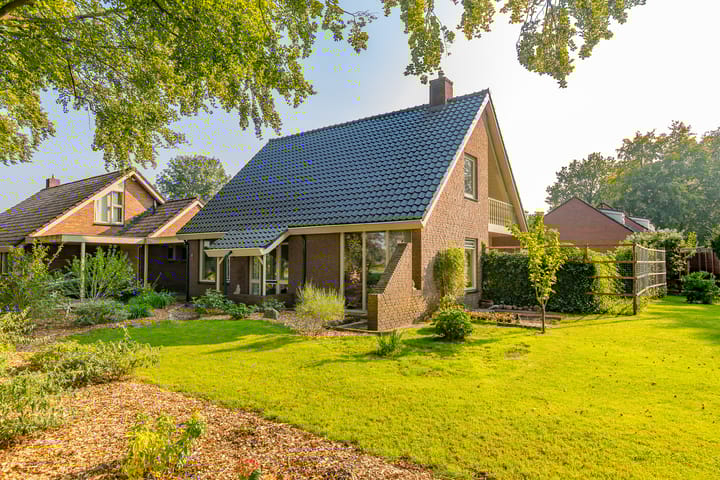 Foto 42 van Julianalaan 32