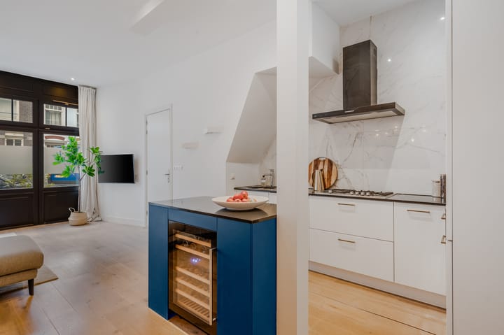 Photo 10 of Cornelis Anthoniszstraat 33-H