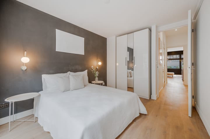 Photo 24 of Cornelis Anthoniszstraat 33-H