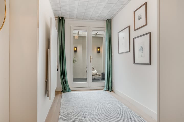 Photo 27 of Cornelis Anthoniszstraat 33-H