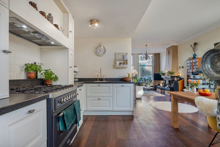 Photo 15 of Herenstraat 126