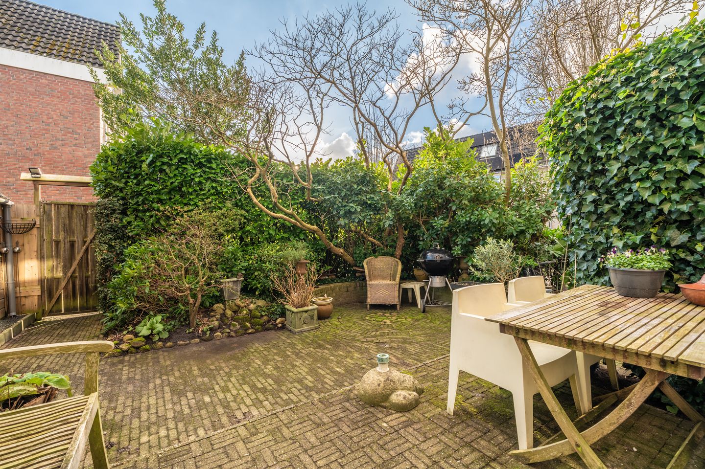 Foto 29 van Triton 14