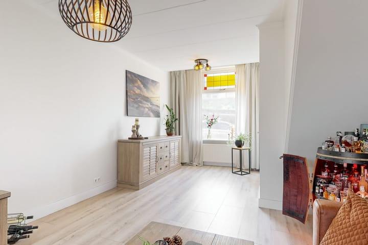 Foto 13 van Van der Horststraat 4