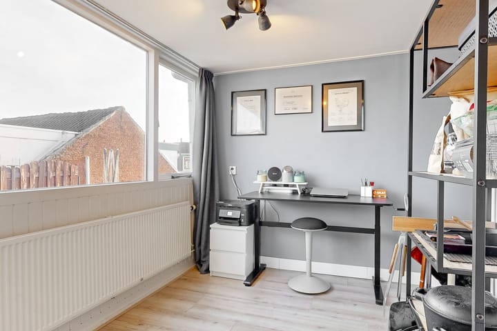 Foto 25 van Van der Horststraat 4