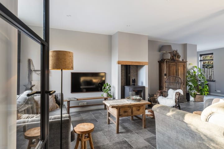 Foto 11 van Tromplaan 34