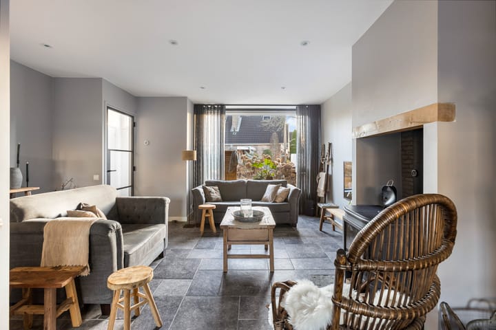 Foto 12 van Tromplaan 34