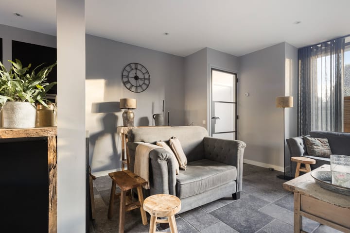 Foto 13 van Tromplaan 34